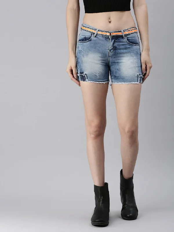 Comfortable and simple Women's Blue Solid Denim Shorts