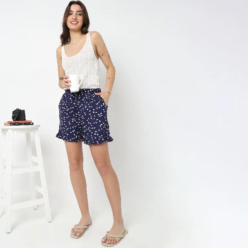 Comfortable And Simple Regular Fit Floral Mid Rise Lounge Shorts